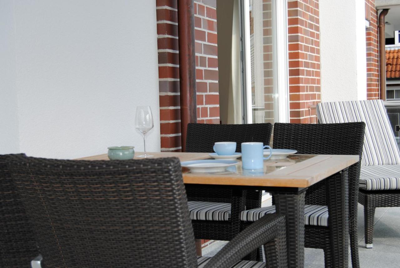 Ostsee Lodges Mit Wellnessbereich Тиммендорфер-Штранд Экстерьер фото