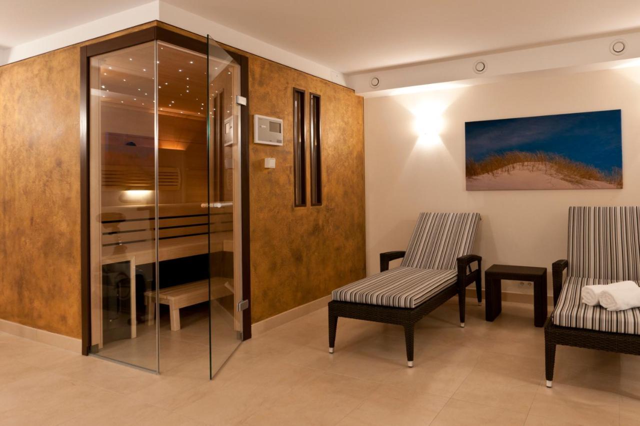 Ostsee Lodges Mit Wellnessbereich Тиммендорфер-Штранд Экстерьер фото