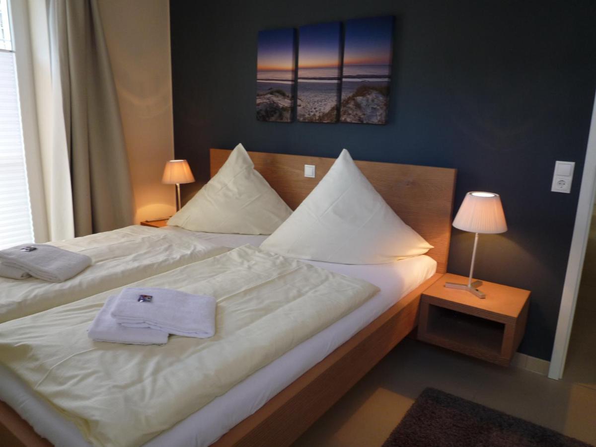 Ostsee Lodges Mit Wellnessbereich Тиммендорфер-Штранд Экстерьер фото